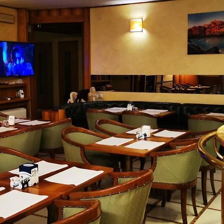 ג'נובה New Alexander Hotel מראה חיצוני תמונה