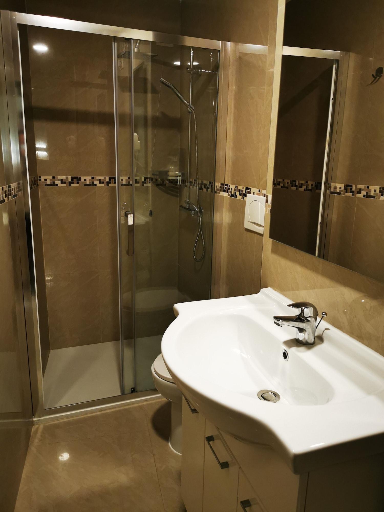 ג'נובה New Alexander Hotel מראה חיצוני תמונה