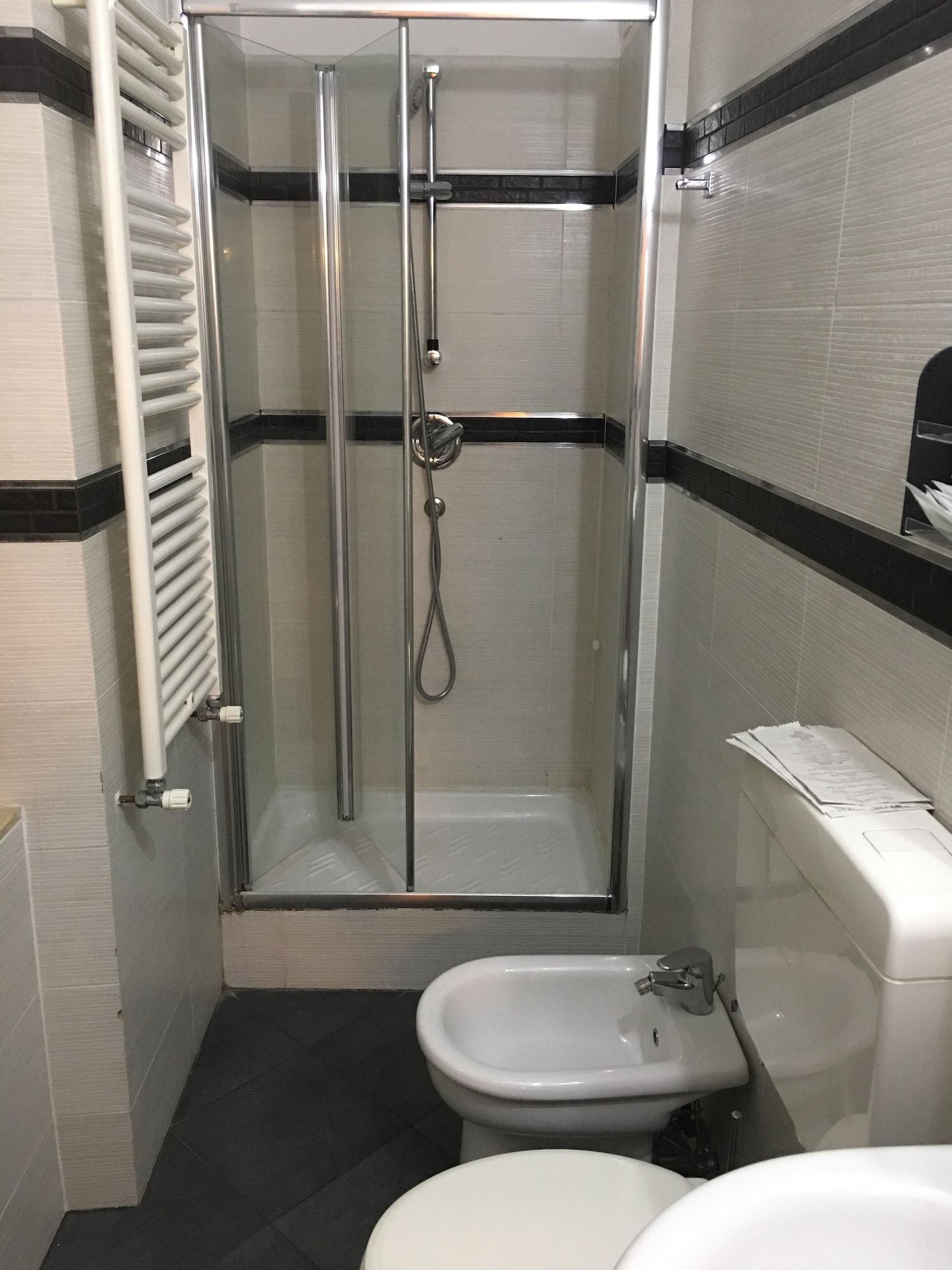 ג'נובה New Alexander Hotel מראה חיצוני תמונה