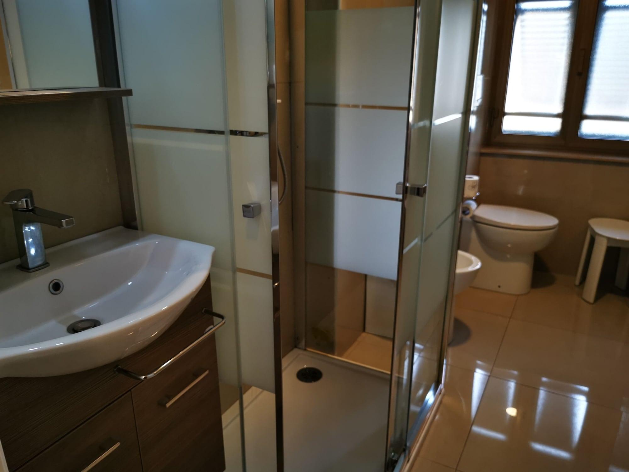 ג'נובה New Alexander Hotel מראה חיצוני תמונה