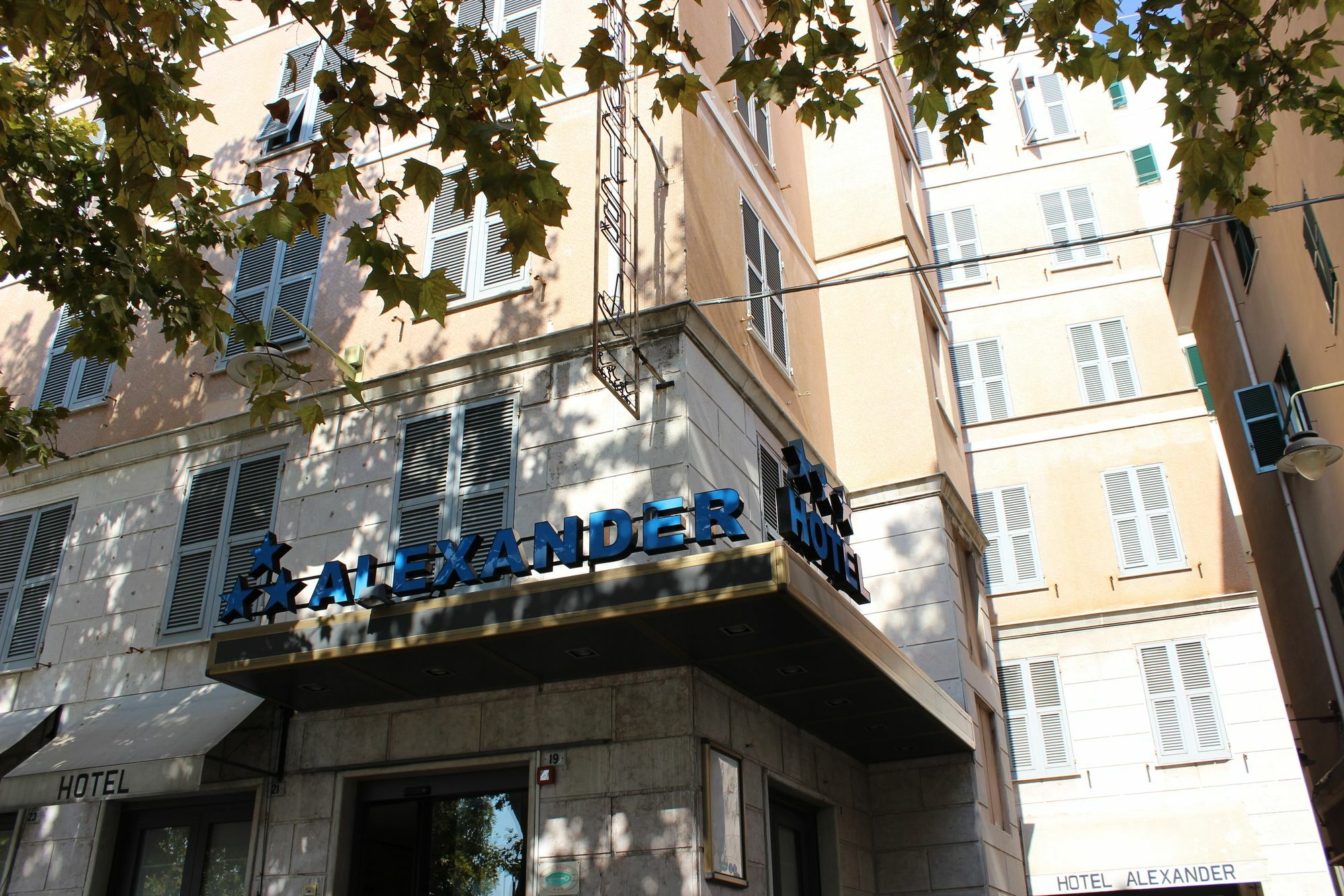 ג'נובה New Alexander Hotel מראה חיצוני תמונה